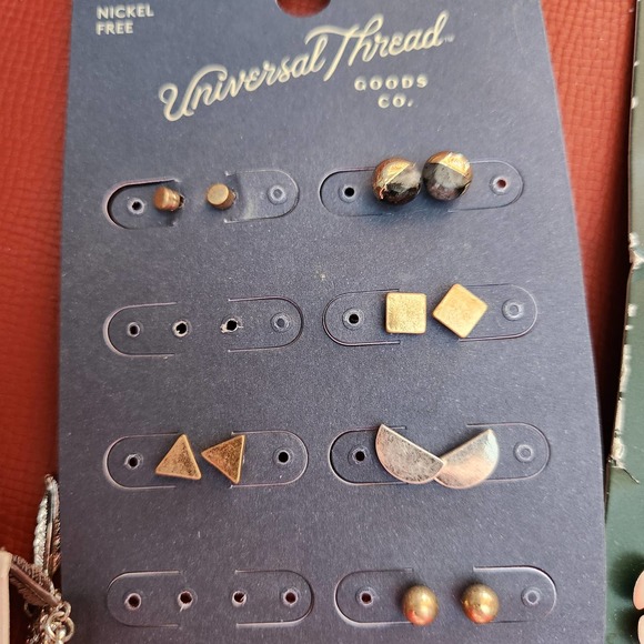 Over 20 NEW Pairs of Nickle Free / Hypoallergenic Earrings Nature, Flowers, Moon - Picture 10 of 14